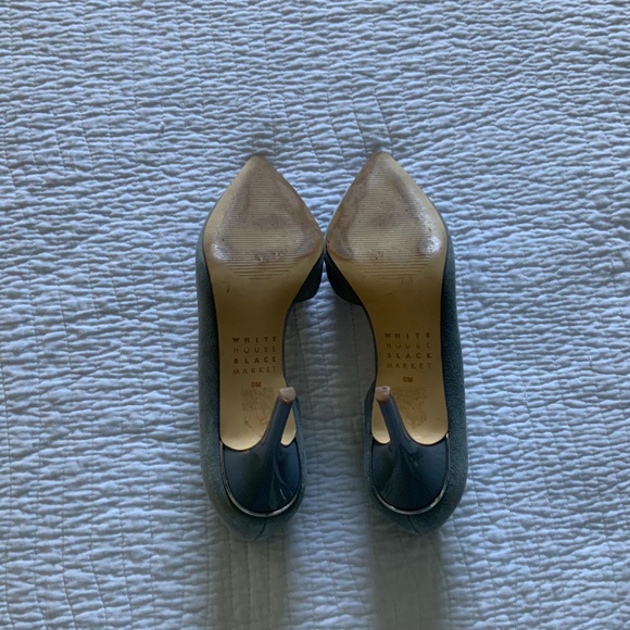 WHBM grey suede D’Orsay pumps - Picture 5 of 13